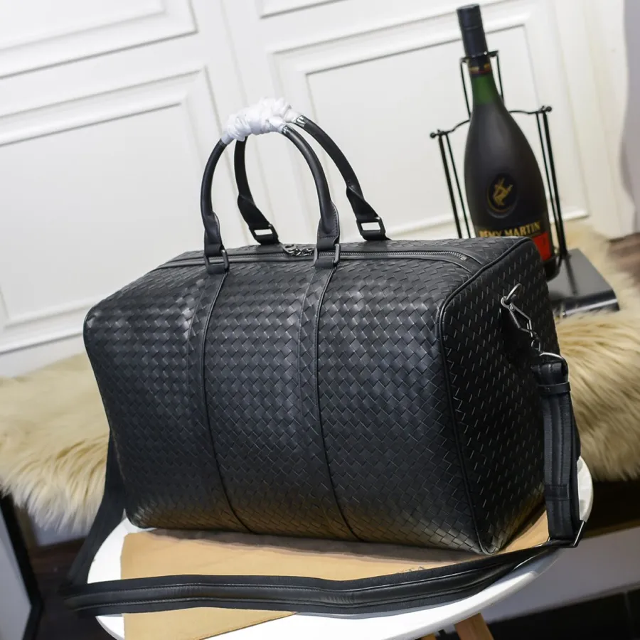 🎉🎉🎉BOTTEA VENETA Style No.: 24550# Material: Imported fetal cowhide hand-woven Specifications: Picture size BVBVBV
